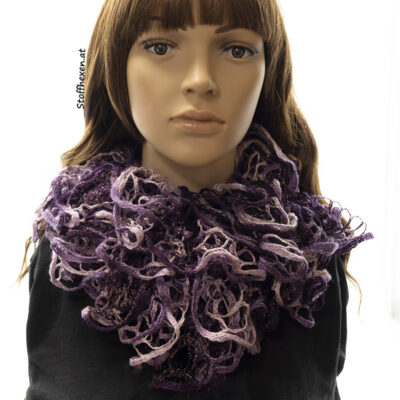 Schal gehäkelt mit  Effektgarn